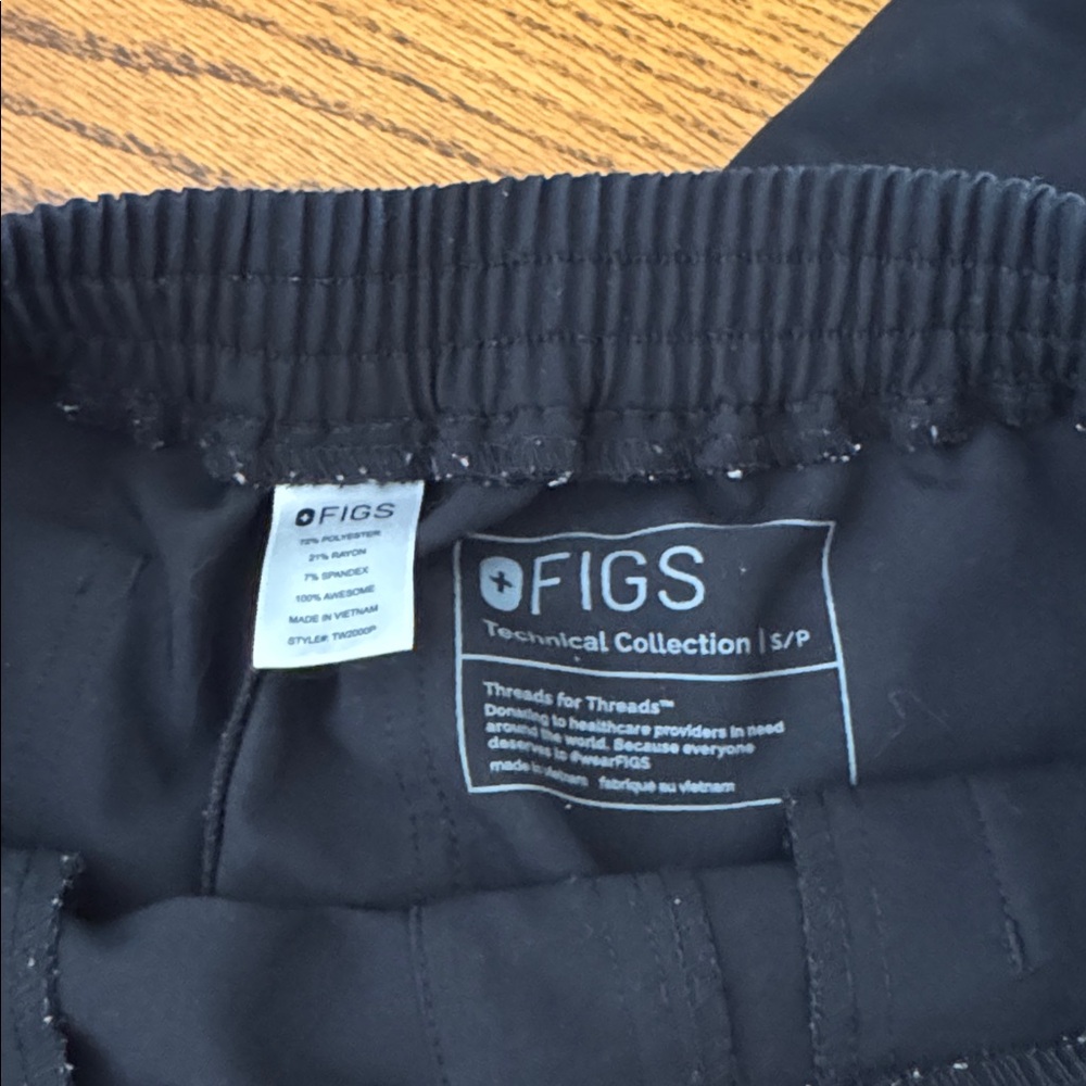 Figs scrubs - Picture 4 of 4